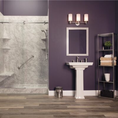 Marble shower with bench and shelves