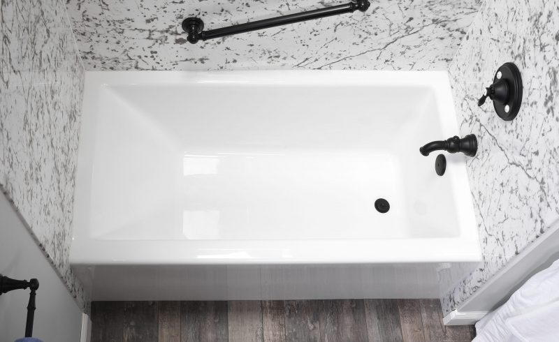 evo wall deep soaker tub